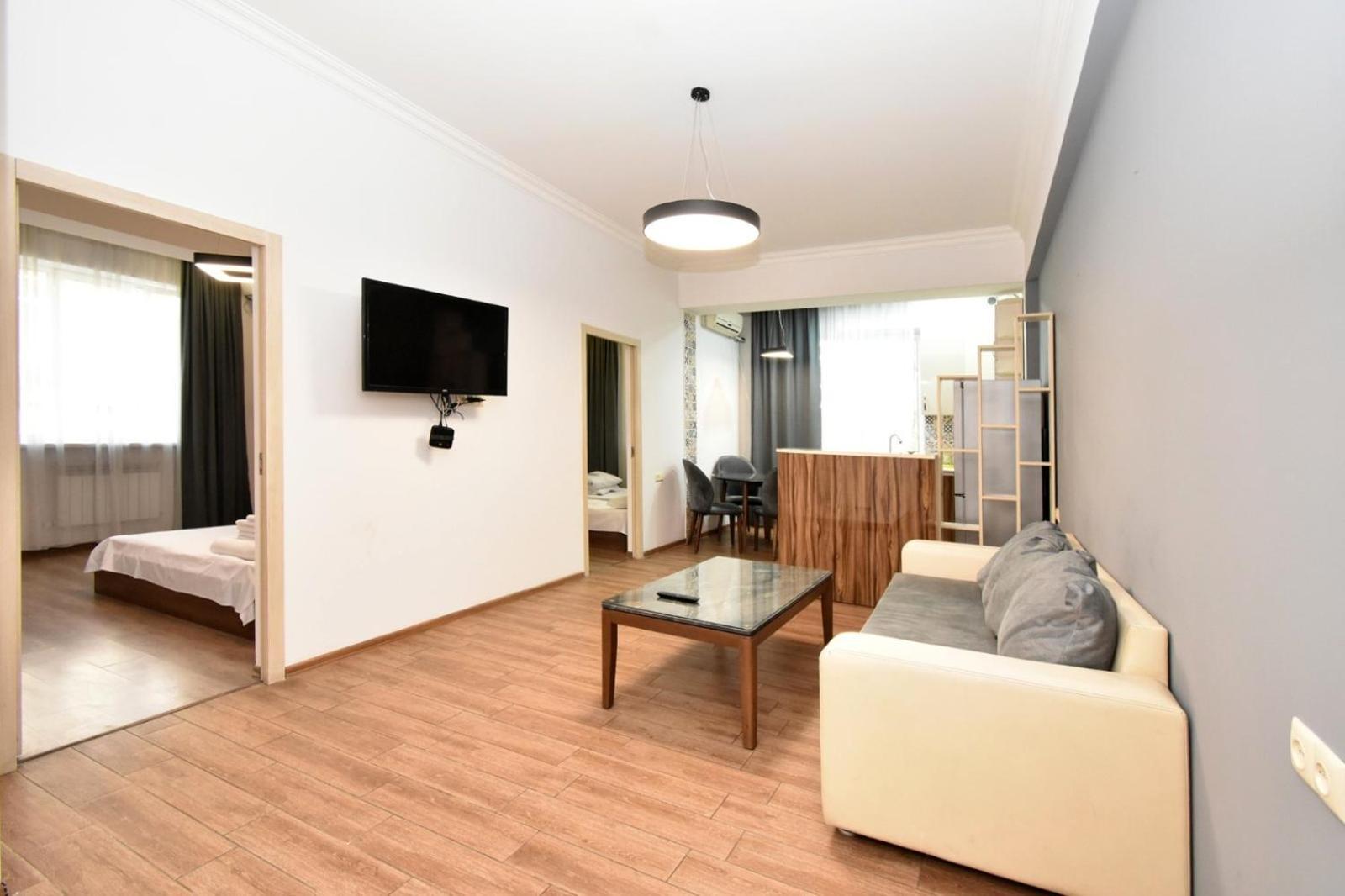 Rent Inn Yerevan On Chaykovski Street Eksteriør bilde